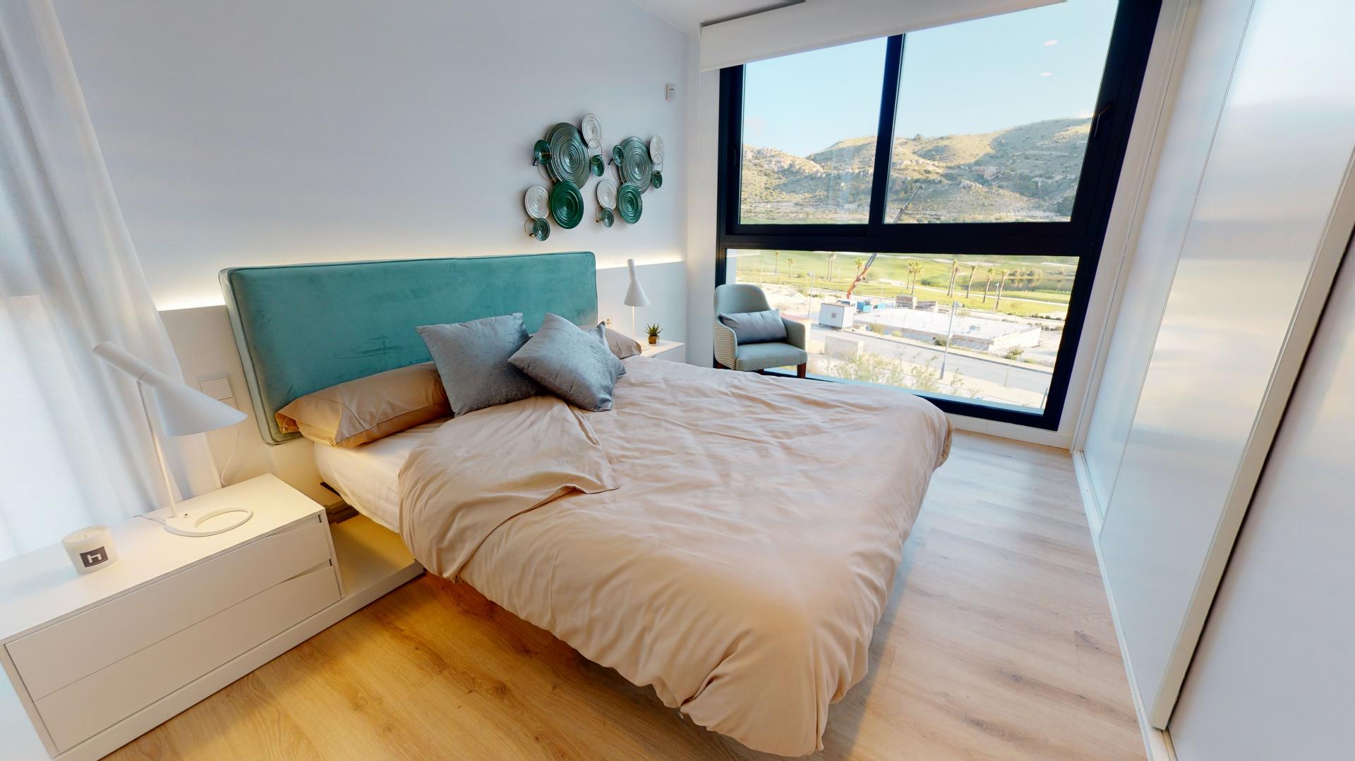 Topfloor duplex appartementen met prachtig uitzicht op golfresort in Medvilla Spanje