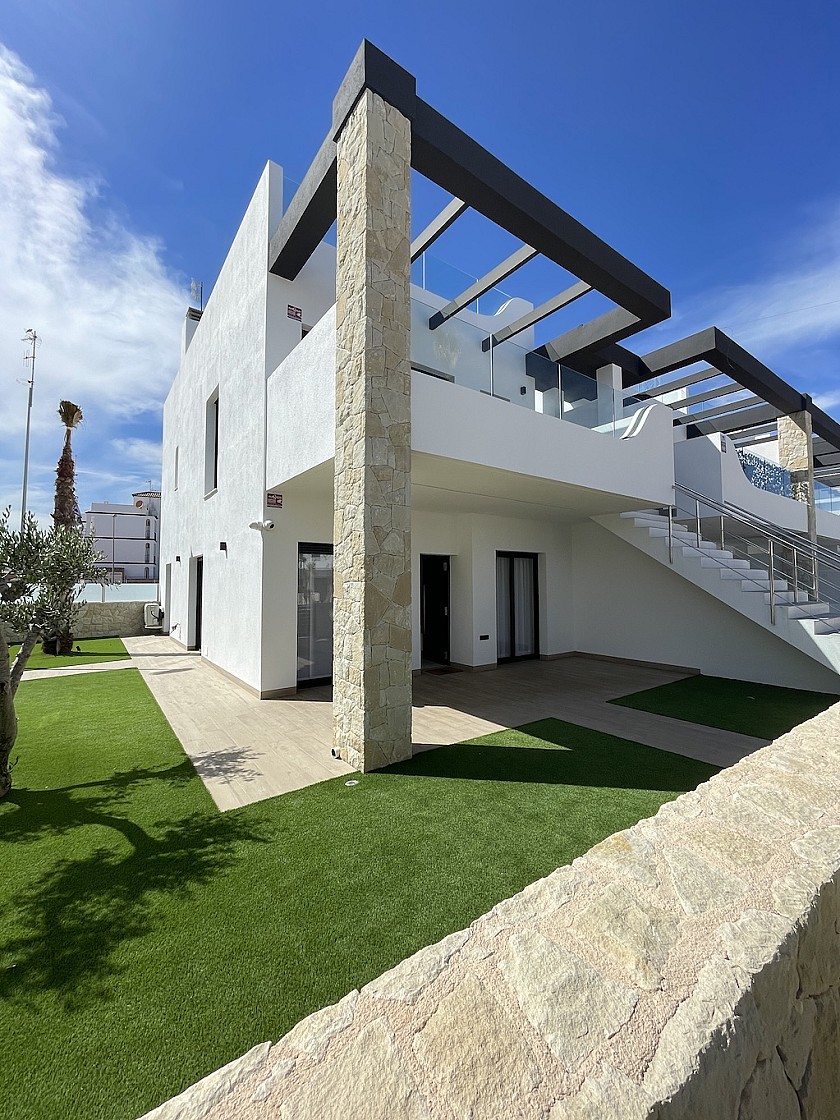 2 slaapkamer Appartement met dakterras in Orihuela Costa in Medvilla Spanje