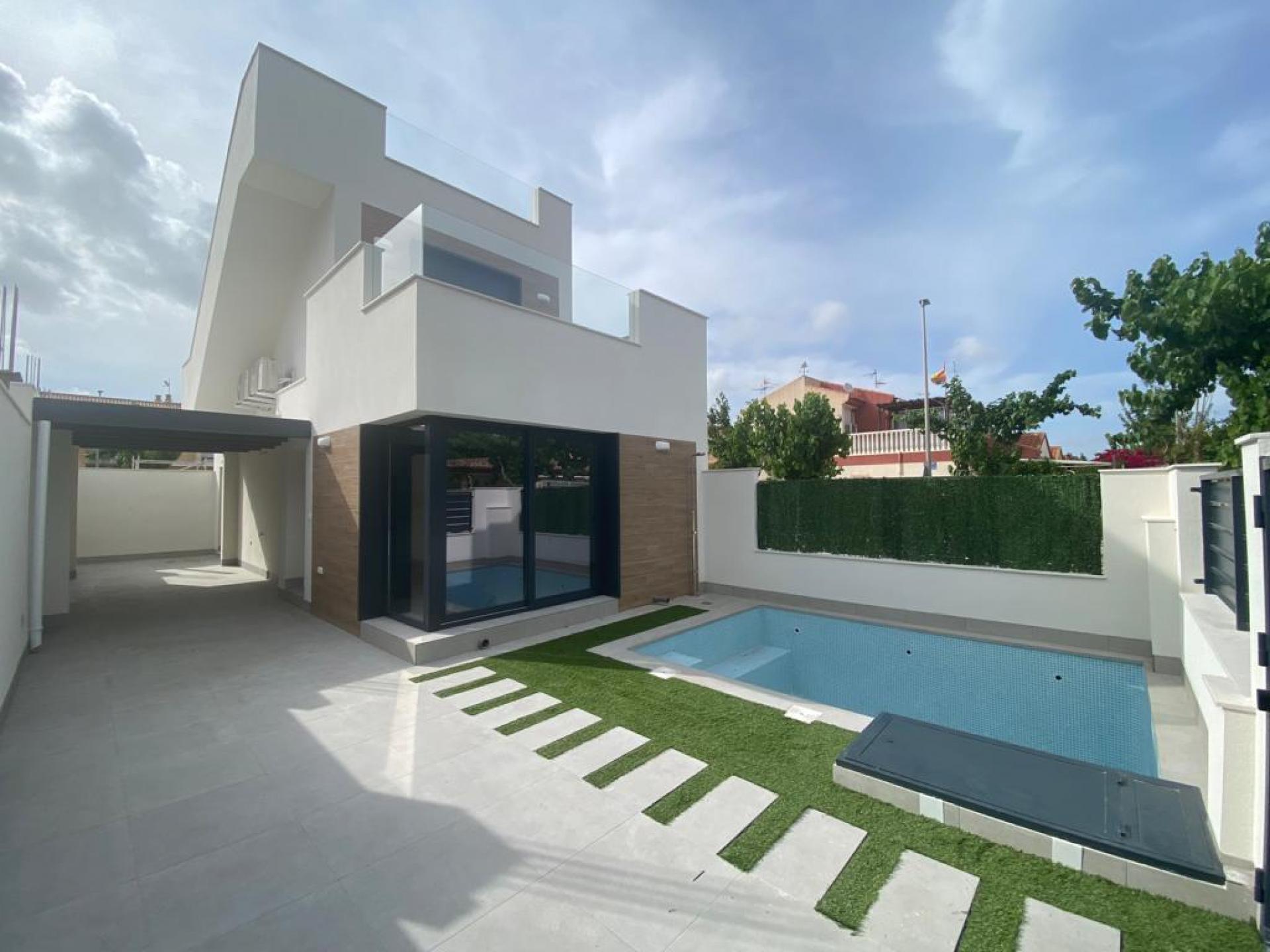 4 slaapkamer Villa in Los Alcazares - Nieuwbouw in Medvilla Spanje