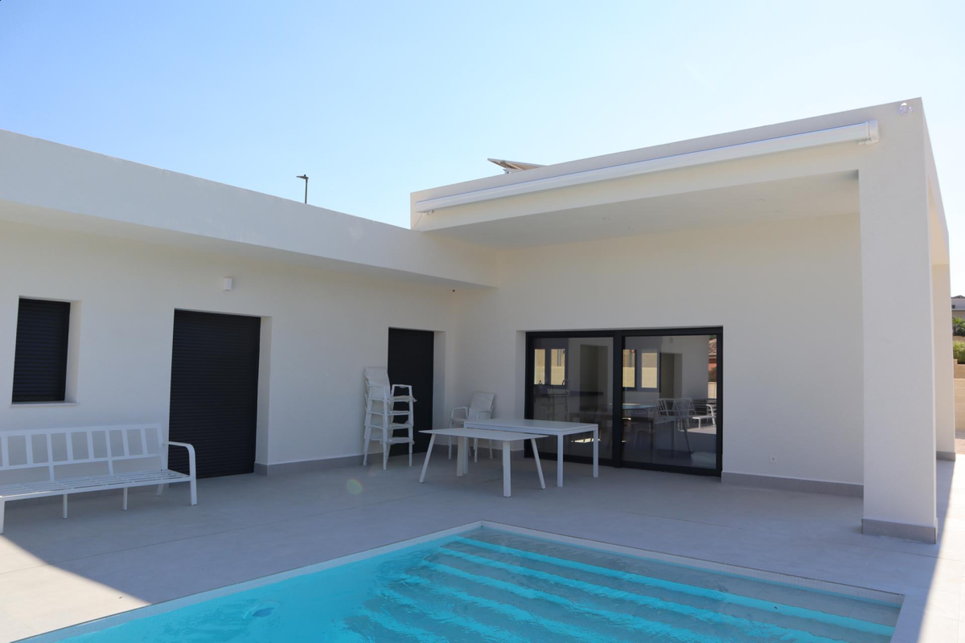 Nieuw te bouwen villa aan Costa Blanca in Medvilla Spanje